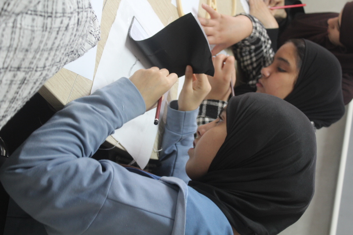 ورشة التطريز