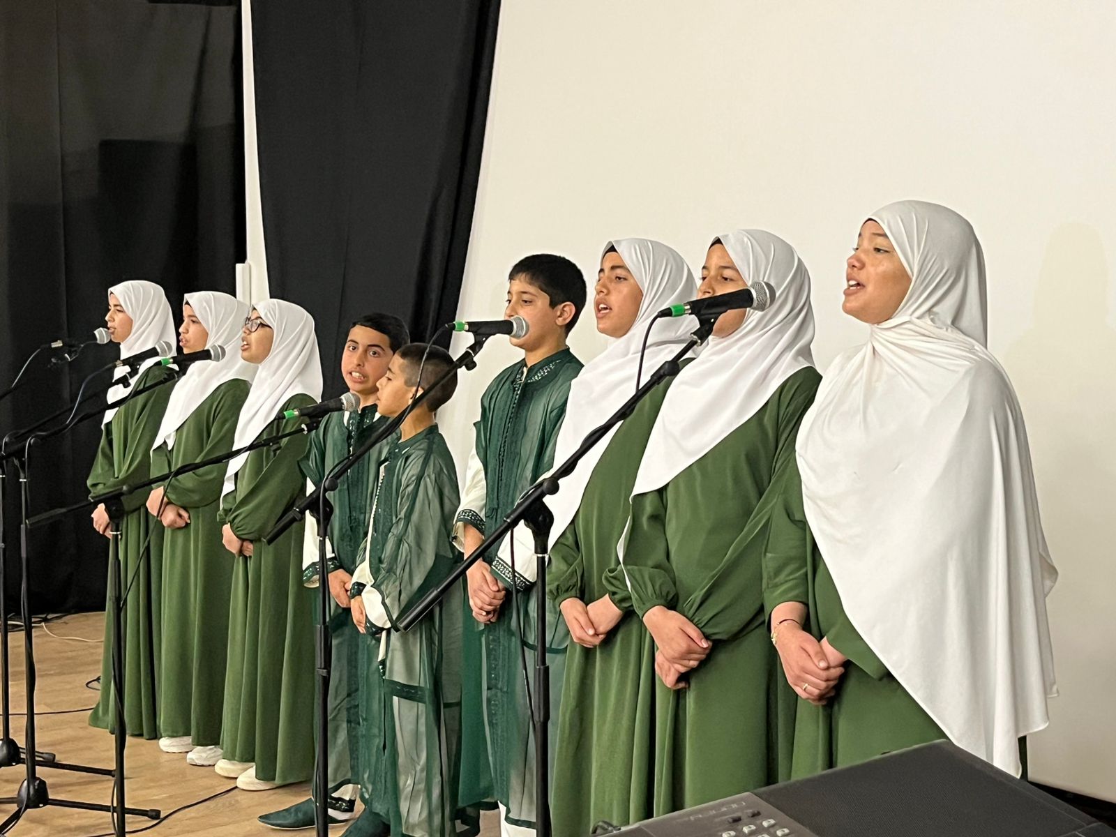 مشاركة فرقة أنامل طيبة للأنشودة الهادفة